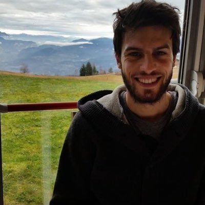 Italian researcher living in Copenhagen. Fond of science, books and everything nerdy