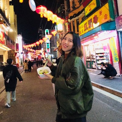 日本在住のベトナム人です🇻🇳。ダナン出身です。日本に来て8年目で、現在東京で正社員として働いています👩‍💻。Youtubeにベトナムの文化やベトナム語を紹介する動画を載せたりしています🎬。よかったら仲良くしてください🥰