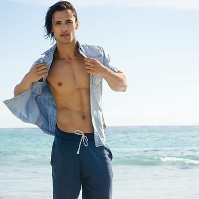 AsimRiazRealFa2's profile picture. 🔥asim fans🔥
🏆 winner to asim riaz hi hoga 🏆