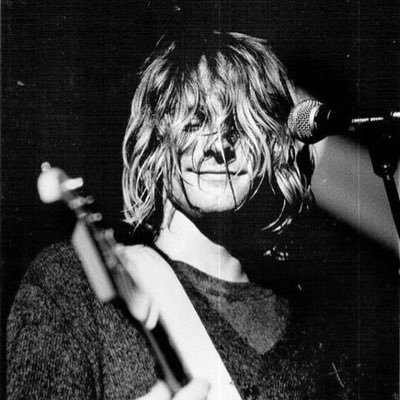 edinoroshka_25's profile picture. сериальчики🖤. сдаю химию, надеюсь что умру до экзамена. лишь кофе есть мое спасенье.