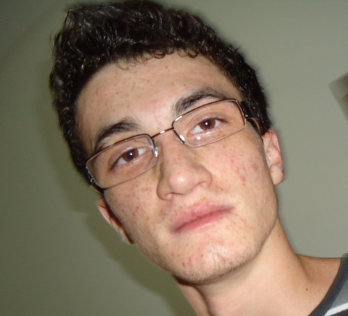 ...Quando eu não estiver por perto
Canta aquela música que a gente ria
É tudo que eu cantaria
E quando eu for embora, você cantará...
