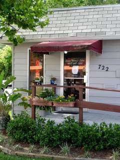 Your College Park Neighborhood Salon and Day Spa