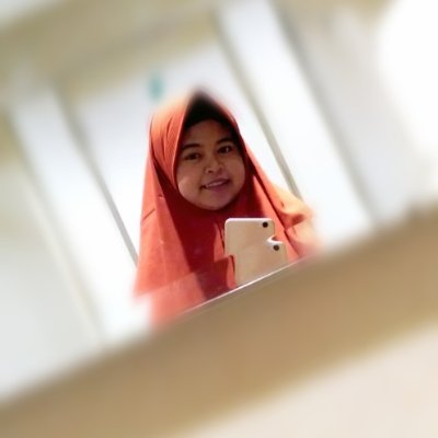 janganlah kekurangan yang ada dijadikan alasan penghambat suatu keberhasilan kita untuk meraih impian, cita :-). 
DUIT = Doa, Usaha, Ikhtiar, Tawakal :-)