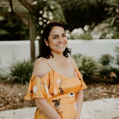 glarove64's profile picture. Orgullosa y agradecida de Alvaro Uribe, el gran Colombiano. los principios y valores no se negocian