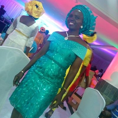radio presenter@faaji fm🔔
wedding moderator
AIT communications
makeup artist
God first daughter❤️