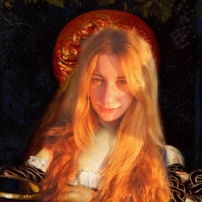 Medievalist. Narrative Designer @CrusaderKings. Writer of Weird Fiction: @EdicionesDorna @MunyxEditorial 🐉✨Opinions = Mine and the Void's. She/Her.