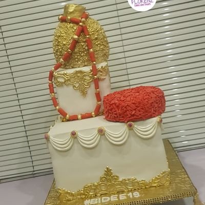 florenzcakes's profile picture. 🎂Certified Cake Artist 🍤Small chops Pro 📞08062272812 / 09059822912 👩‍🍳@floxycutie IG @florenzcakesandtreats For faster response please WhatsApp or call..