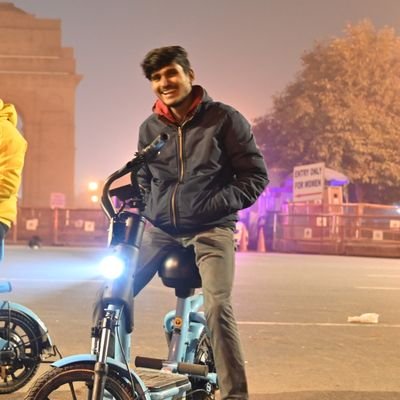 KantYakshu's profile picture. .