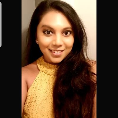 Karyschka's profile picture. I prefer my blueberries with gin.