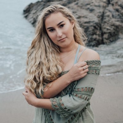 coleawells's profile picture. I want to travel to one new place each year