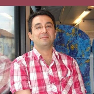 زندانی سیاسی سابق. فعال سیاسی کنونی.
ورود همه به این صفحه آزاده، حتا خامنه ای، رئیسی، نرون، چنگیز خان، استالین و...