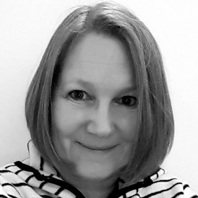 CBee_writes's profile picture. 〓〓 Writer of picture books. Dreamer of dreams. Lover of tea. One time #scbwi slush pile winner. Also @chezlabeille