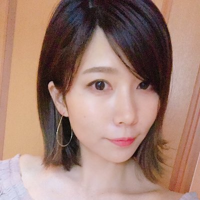 美容&ダイエット&自分磨き...に関することなら、何でも大好き💖
自分自身の悩みをキッカケに美容と健康のためのサプリ【MEGURI】の開発に携わっています🤩✨
https://t.co/92WuEEggfH
LIKE:メイク・ヘアケア・美味しい物🍽・ワイン🍷・旅行🚙