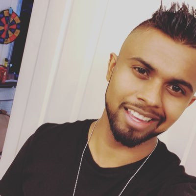 ZivaanSamy's profile picture. “We are all king & queens, we just don’t know it yet.” #TheKingHasArrived coming to theatres soon