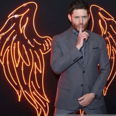FAN PAGE FOR JENSEN ACKLES INSTAGRAM PAGE: @welove_jensenackles Admin: @msdimplesbaby