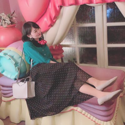 ＊丸中→市立→大阪W&B →ブライダルジュエリー＊Instagram→asuka_21