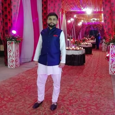 Learn from everyone, follow no one 💯💪🏇🐅🔫
बुन्देलखण्डी🇮🇳
वीर भोग्य वसुंधरा ⚓👑
