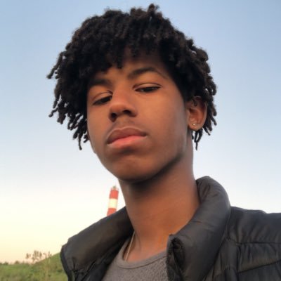 iiBlack00's profile picture. 