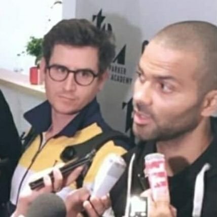 Journaliste @Europe2 #Lyon #Rhone #Macon #MaconnaisBeaujolais .
(2019/2023 Pigiste @Europe1Sport @Europe1).
🏀⚽🏉⚾🚴
Compte perso.