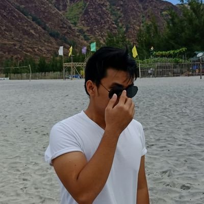 geezonium's profile picture. Consistently misimagined | Isko