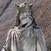 vale_vps's profile picture. Founded in 2019 to help maintain and improve the playing and clubhouse facilities of Pewsey Vale Football Club (@pewseyvalefc), Wiltshire.