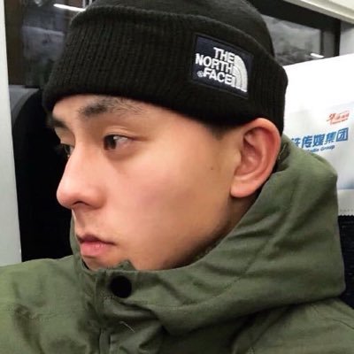 zPL82UQMGzvZRgs's profile picture. 帅就完事