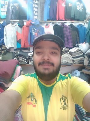 Hello Everybody   i am Saqlain i am Still Learning English and  hoping to make some new friends here in this world i love you guys