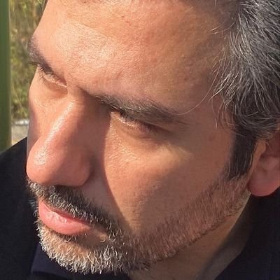 Dideban18's profile picture. مدرس دانشگاه، طراح برنامه های راهبردی و سند چشم انداز
ان شاءالله نوکر نوکرای امام حسینم