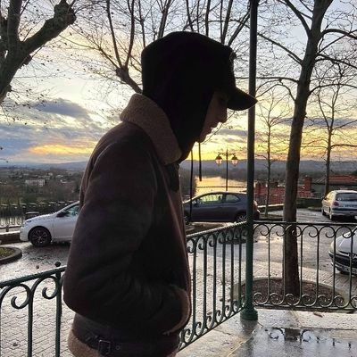 MYRYVE. Je balance des son de temps en temps hésite pas à RT, ca me ferais grave plaisir 🔥