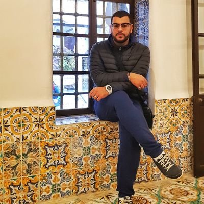 Benbordi_Abdou's profile picture. The moon is always alone