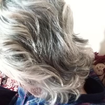 🍊🍊لبناني بس ما. بعرف اي درجة لأن ما معي مصاري حسابي الوحيد بهالبلد عاالتويتر sh