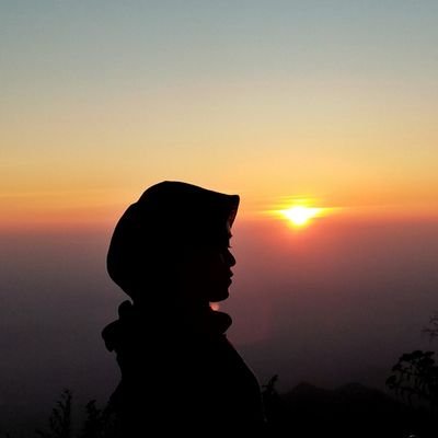 Just an Ordinary girl | line dan instagram : dwinungkie