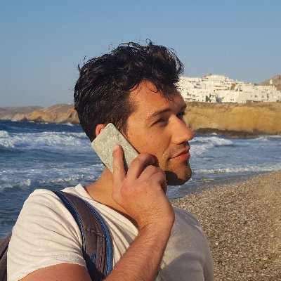 Teacher of Latin, Ancient Greek and Ethics. Developer.