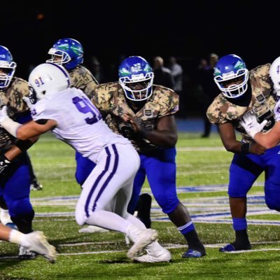 Right Guard/Nose Guard 6’2 #65🦍🏈2️⃣0️⃣kennethcarter02@gmail.com