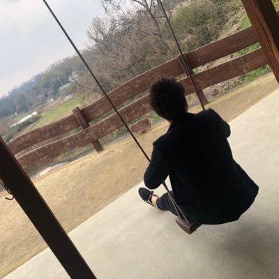 副業にしていたことが今では月収112万円。新卒入社半年後から副業を開始。たった入社9ヶ月で脱サラを決意。皆さんと幸せを作っていきたいです。