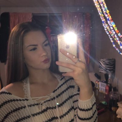 emilyallair's profile picture. 