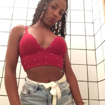 • Ooh Único que Pode me Julgar me fez livre🍃 • Libriana ♎️ • +55 21 Rj • Facebook: Myh Leal. • Flamenguista 🔴⚫️ • Pai & Mãe Amor Eterno 🌌❤️