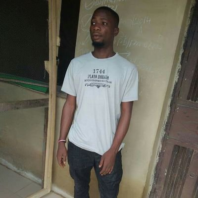 Hadebabz11's profile picture. Waiting for your answer