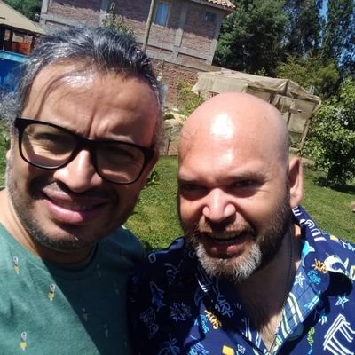 Agente de viajes - Guía de Turismo - Guionista teatral - Administrativo; disfruto cada minuto me de la vida🌷🌻🌻🌻🌻🌻
