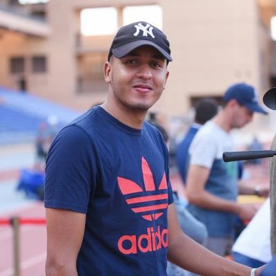 مصور صحفي و حاصل على ديبلوم تدريب من طرف الجامعة الملكية المغربية لكرة القدم.