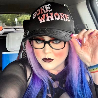 tararyzin's profile picture. Loves horror movies, Star Wars, makeup and pugs! Follow @HOTorturedSouls 👻🖤😈