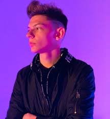 SuperpowerLeo's profile picture. 