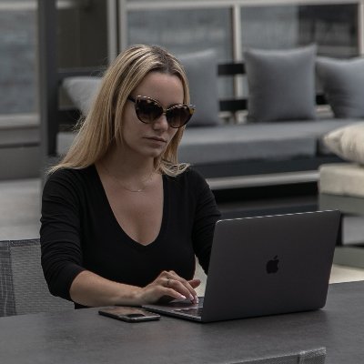 theEdTechie's profile picture. #GirlsInTech
#GirlsWhoCode