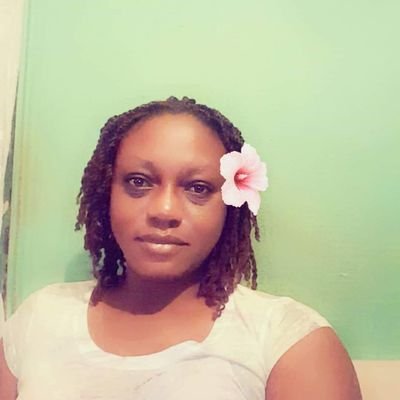 c_roxan's profile picture. I love being me