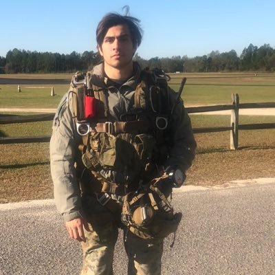 Ex Special Operator. 26 years old. Streaming primarily FPS games. Twitch - Kennysep