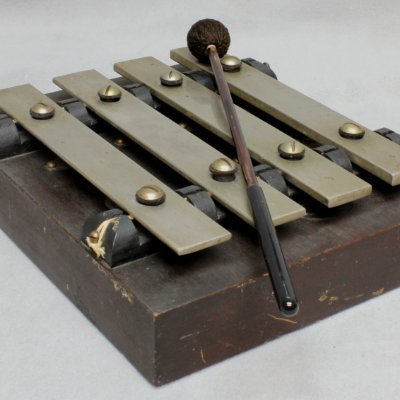 Fourth_Chime's profile picture. Unquiet Australian. Fourth Chime - a note added to the familiar NBC 3-chime signal, rings out from the NBC Newsroom only when events of major historical occur.