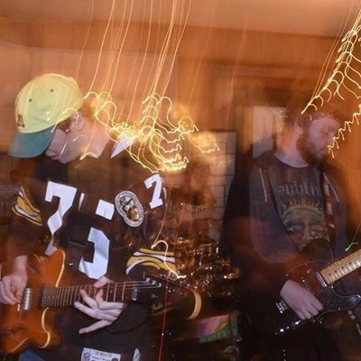 Howdy ho, boy-o's. We're that hip new band like 2 people's been talking about.