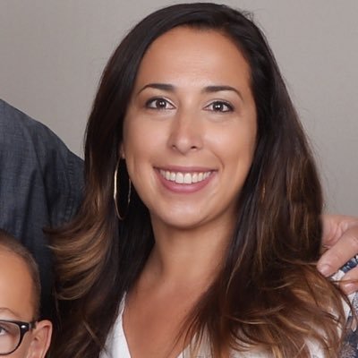 IrisOlech's profile picture. 