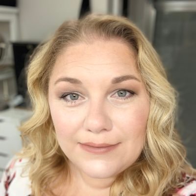 KellyDawnBeale's profile picture. 