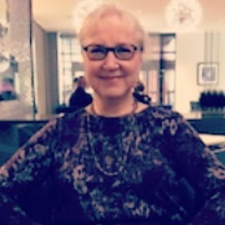 Retired librarian (Edmonton/Nepean Public, Gov't of Canada Libraries); CFUW-Ottawa/National Gallery/Writers Festival member, arts, reading & travel enthusiast.